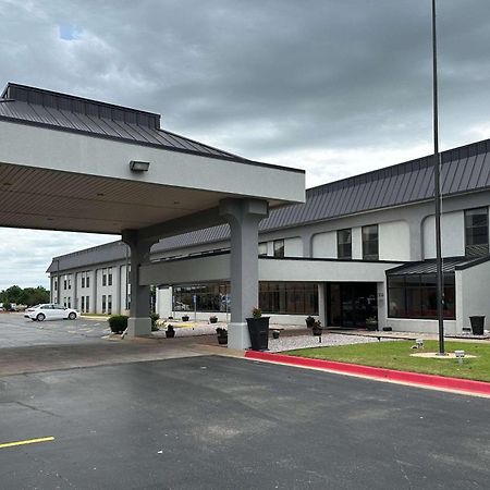 Quality Inn - Norman Near University Esterno foto